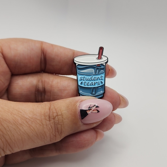 NEW‼️ Enamel Pin - Picture 2 of 3